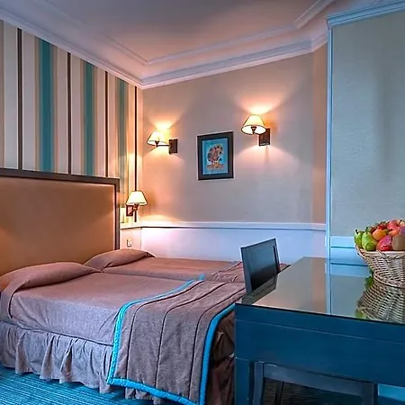 Aparthotel Elysees 3*