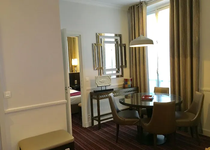 Elysees Lägenhetshotell