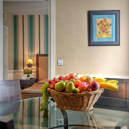 Elysees Apartahotel París
